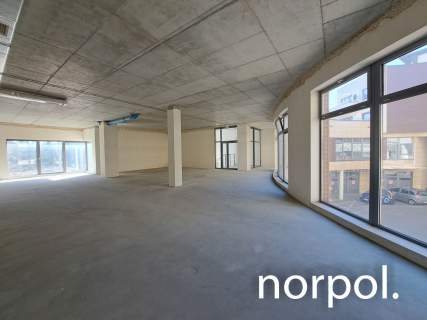 Open space do zaaranżowania w reprezentacyjnym apartamentowcu,...