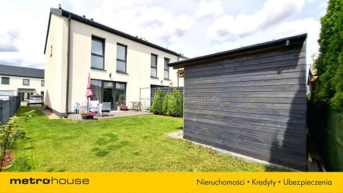 NOWOCZESNY DOM Z OGRODEM 80 m 3 SYPIALNIE