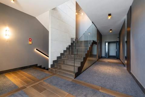 Unikalny apartament z tarasem, na zielonej wyspie