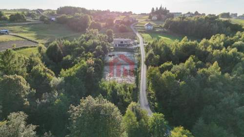 Górzyste działki idealne pod domek rekreacyjny,las