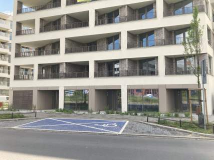 Nowoczesny lokal w inwestycji R  ve - Włochy