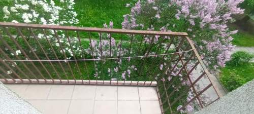 Zgrabna kawalerka z balkonem przy Manufakturze