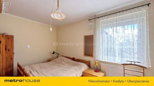 Dom z ogrodem nad morzem z pokojami na wynajem
