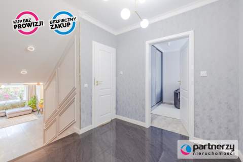 Stylowy Apartament z Ogrodem, Balkonem i Garażem