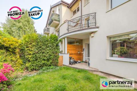 Stylowy Apartament z Ogrodem, Balkonem i Garażem
