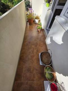 Trzy osobne pokoje, balkon i piwnica. 1 piętro