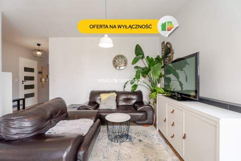 Wygodne mieszkanie 3 pokojowe z balkonem.