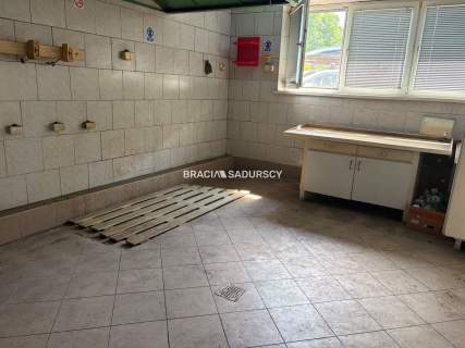 Działka budowlana 300m2 z budynkiem gaz,prąd,woda