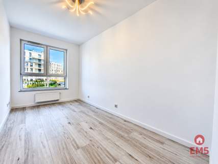 Mieszkanie 80 m 4 pokoje Duży balkon