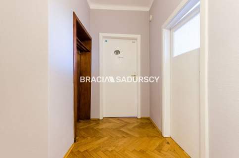 os. oficerskie, 2p/2p, 97m2 na biuro