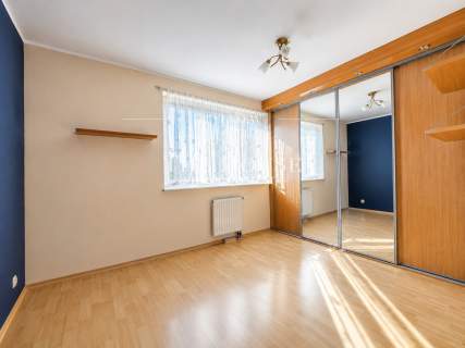 2 pokoje z możliwością 3 duży balkon Kowale