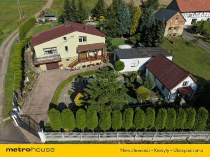 Dom wolnostojący, po remoncie, ogród marzeń