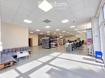 Dom 120 m budynek usługowy ok. 300 m