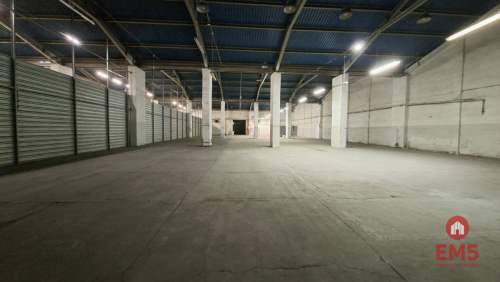 Hala-magazyn z rampą 1200 m2