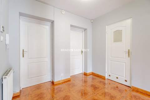 Kameralne 3 pokoje z dużym balkonem