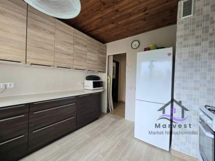 Raków Trzy pokoje z osobną kuchnią i balkonem