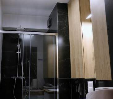 Nowoczesny Apartament z klimatyzacją i dużym balkonem