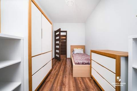 3 pokoje duży balkon miejsce postojowe
