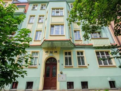 Odrestaurowana kamienica Huby 3-PAK