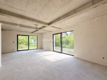 Nowoczesna bryła / Wolnostojący / Działka 700 m2