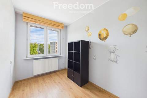 Na sprzedaż 3 pokojowe mieszkanie z balkonem