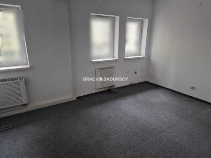 204m2 w biurowcu,ok. Mogilskiej,super cena 45zł/m2