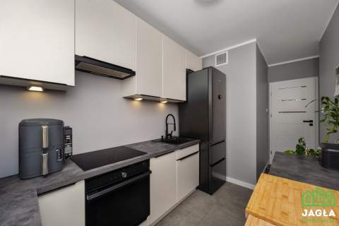 42m2 2 pokoje Blok Panorama Balkon