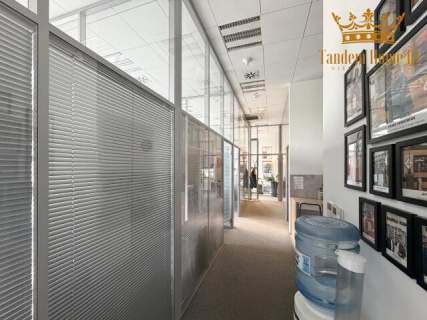 Na wynajem magazyn 560m2, biuro 275m2 w kompleksie biznesowym...
