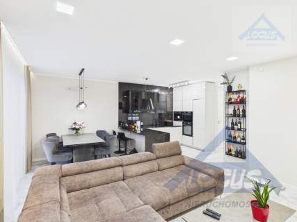 Sprzedam dwupoziomowy apartament z ogrodem - Wawer
