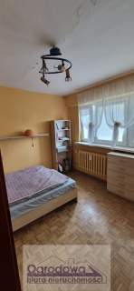 Rakowiec, 3 pokoje w niskim bloku