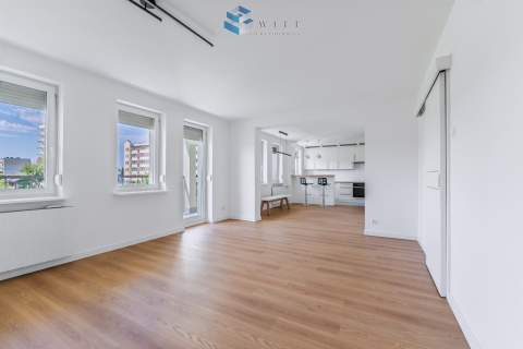 Gotowe do wprowadzenia 4 pokoje Balkon 11 m