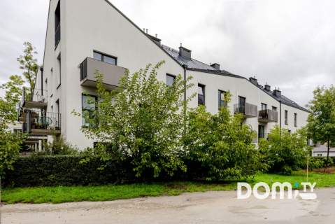 Nowoczesne, zadbane, taras, dwustronne, parking