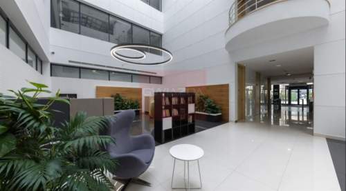 Nieruchomość komercyjna do wynajęcia, 240 m2, Warszawa