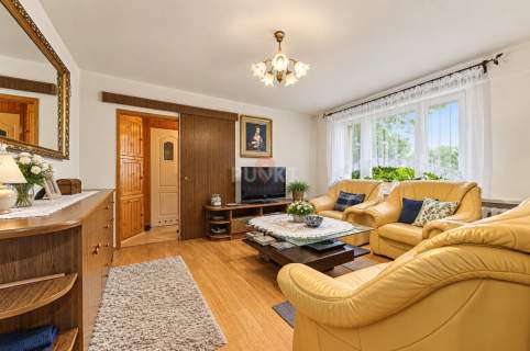 Trzy pokoje Doskonała lokalizacja Balkon
