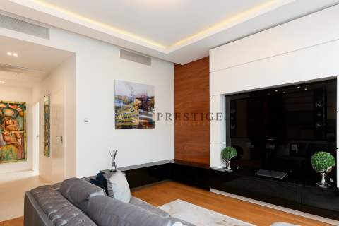 Luxury apartmen Prestigious Location Security 24/7