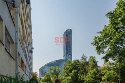 2 pokoje Sky Tower inwestycja dla studenta na start