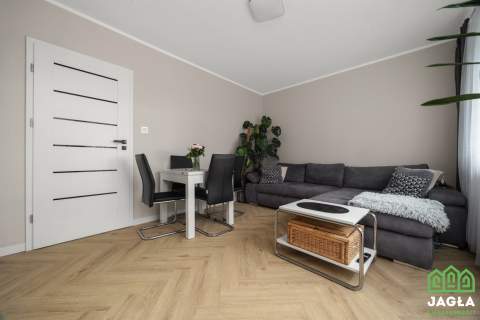42m2 2 pokoje Blok Panorama Balkon
