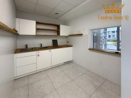 Do wynajęcia lokal handlowy 157 m2 Parter - duży ruch pieszych