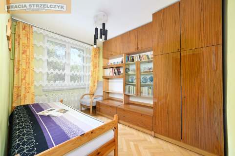 Saska Kępa dwupokojowe, kuchnia, balkon sprzedam
