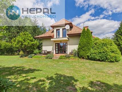 Dom 140 m przy lesie, Herby k. Kielc