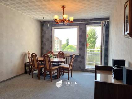 3-pokoje z oddzielną kuchnią, balkonem i piwnicą