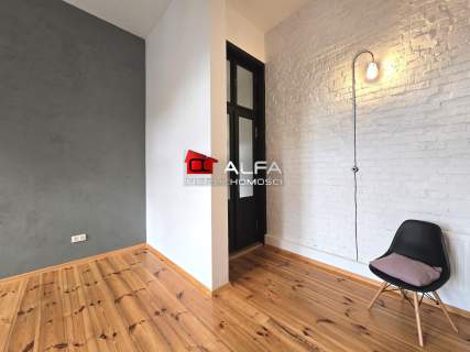 Klimatyczny loft z dużym balkonem 