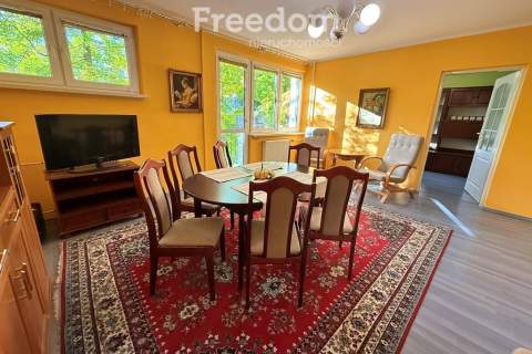 3 pokoje, balkon, 1. piętro Konin, Broniewskiego