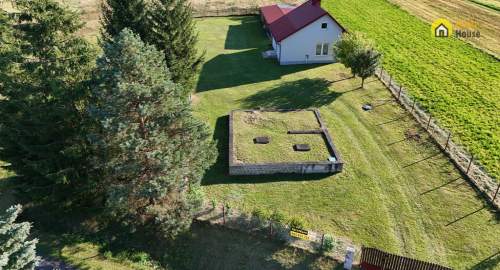 Drogowle - Dom w cichej okolicy na działce 1 ha