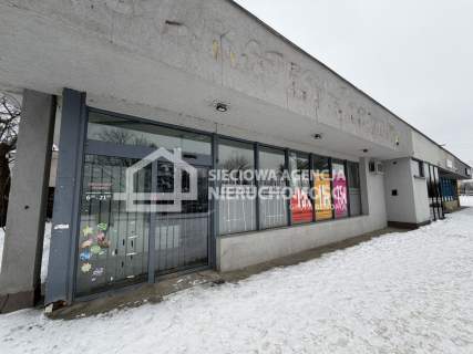 Lokal na parterze z witryną od gł.ul.-Gdy Obłuże