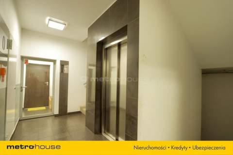 Miejski apartament z balkonem, przy Żeligowskiego 