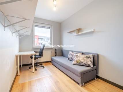 Nowoczesny 3-pokojowy apartament z balkonem.