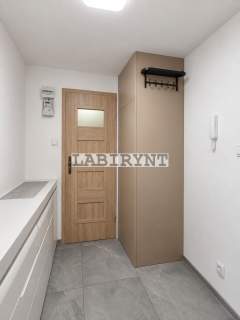Tysiąclecie, M-3, 52m2, po remoncie, winda, balkon