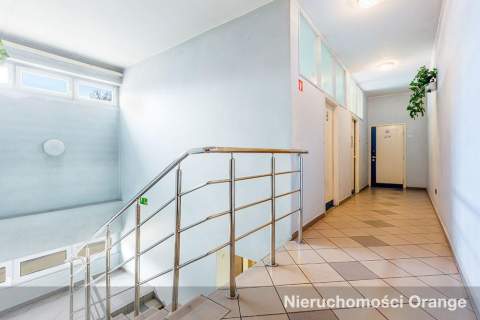 Budynek na akademik, hostel lub mieszkania
