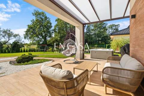 Dom wolnostojący 275 m2 duża działka Wilanów
